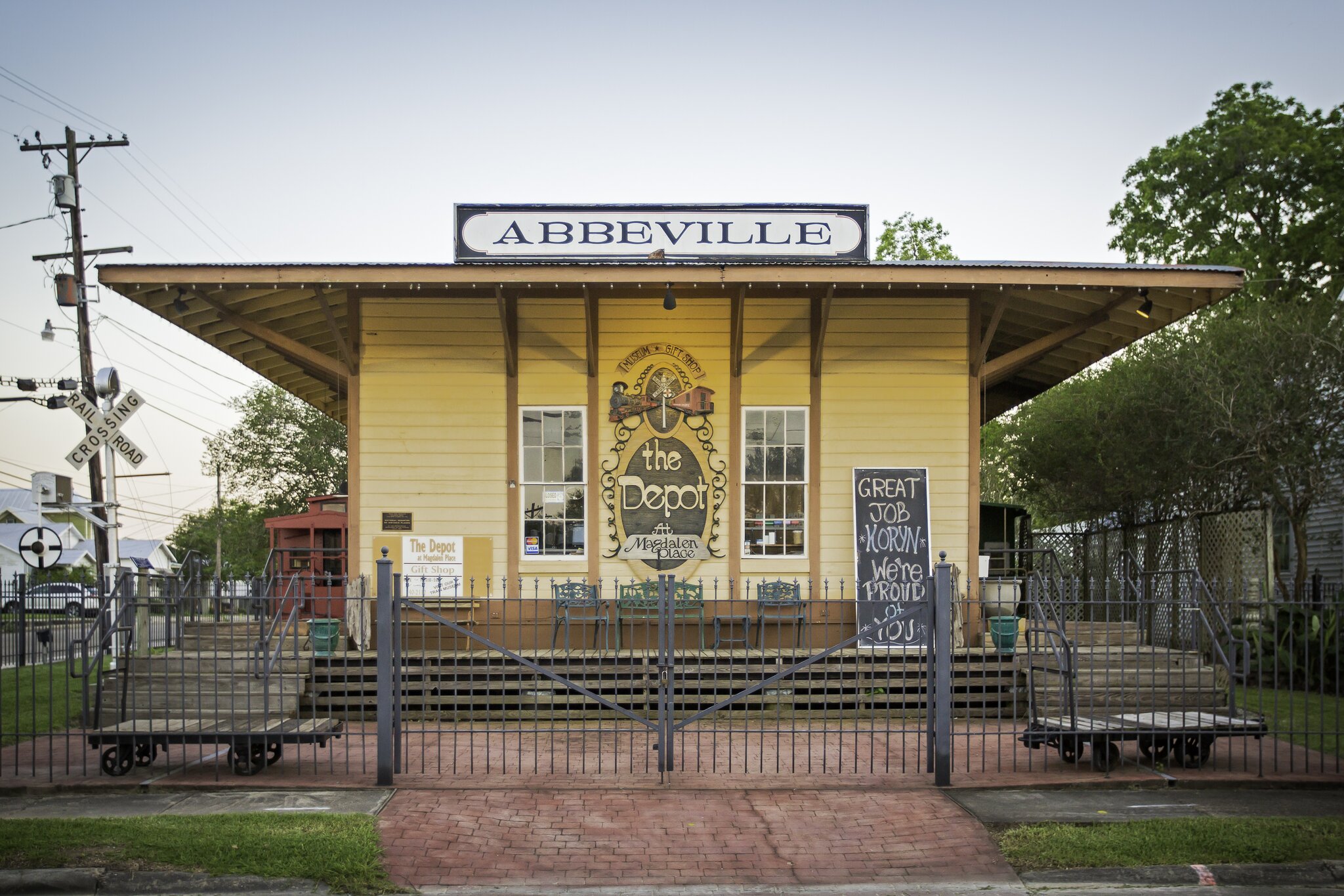 A Wealth Of History And Culture Explore Louisiana   Downtownabbeville04 Lowres 