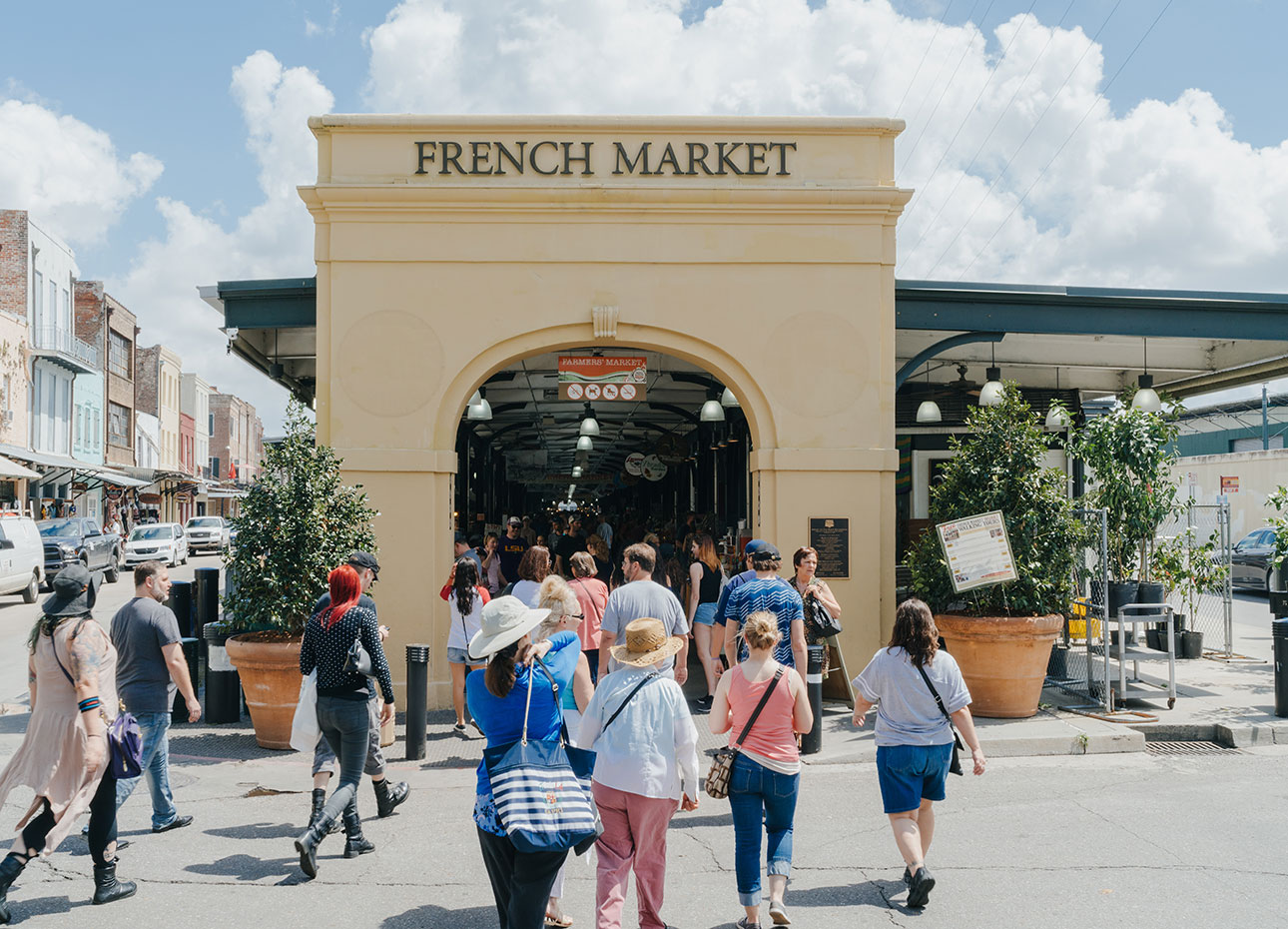 Shopping at the French Market Shopping at the French Market