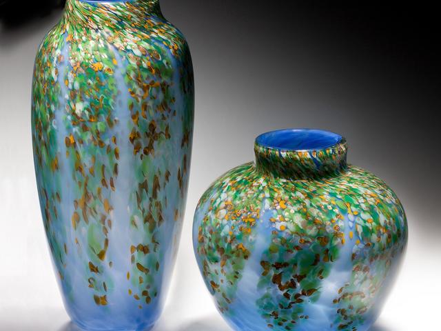 Rosetree Blown Glass' Wisteria vases